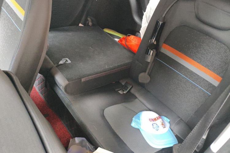Used Wuling Hongguang MINIEV 2020 Enjoyment Model Lithium Iron Phosphate Left Rear Seat