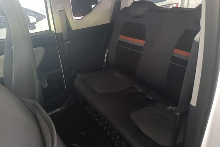 Used Wuling Hongguang MINIEV 2020 Freedom Version Lithium Iron Phosphate Left Rear Seat