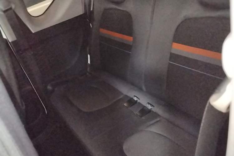 Used Wuling Hongguang MINIEV 2020 Enjoyment Model Lithium Iron Phosphate Left Rear Seat