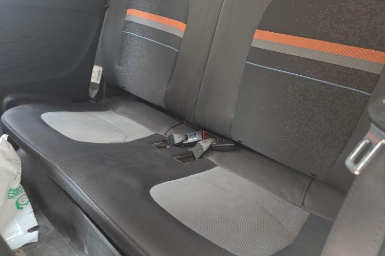 Used Wuling Hongguang MINIEV 2020 Freedom Version Lithium Iron Phosphate Left Rear Seat