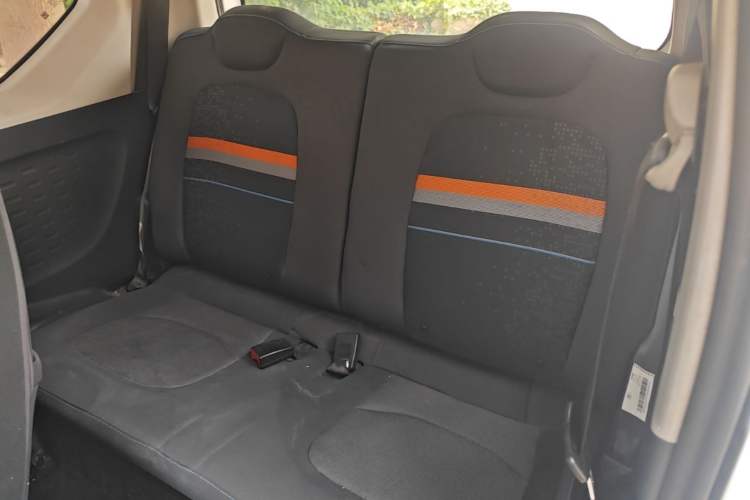 Used Wuling Hongguang MINIEV 2020 Freedom Version Lithium Iron Phosphate Left Rear Seat