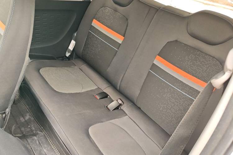 Used Wuling Hongguang MINIEV 2020 Enjoyment Model Lithium Iron Phosphate Left Rear Seat