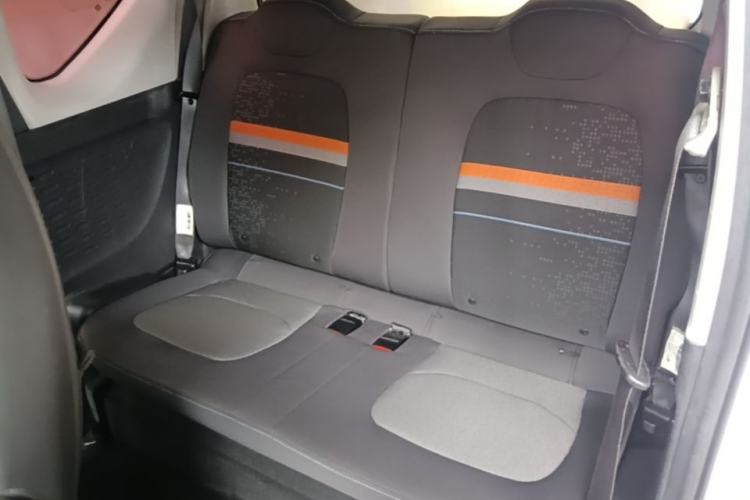 Used Wuling Hongguang MINIEV 2020 Enjoyment Model Lithium Iron Phosphate Left Rear Seat