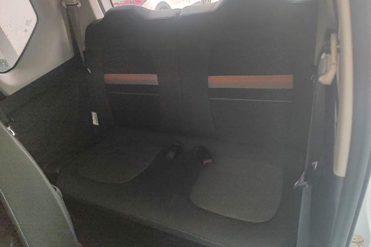 Used Wuling Hongguang MINIEV 2020 Zizai Version Lithium-NMC Left Rear Seat