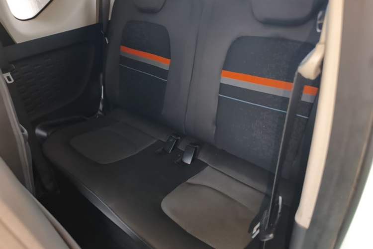 Used Wuling Hongguang MINIEV 2020 Enjoyment Model Lithium Iron Phosphate Left Rear Seat