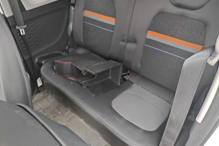 Used Wuling Hongguang MINIEV 2020 Freedom Version Lithium Iron Phosphate Left Rear Seat
