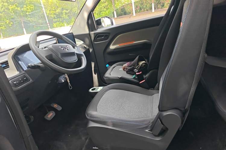 Used Wuling Hongguang MINIEV 2020 Zizai Version Lithium-NMC Left Rear Seat