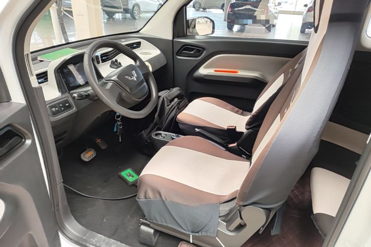 Used Wuling Hongguang MINIEV 2020 Freedom Version Lithium Iron Phosphate Left Rear Seat