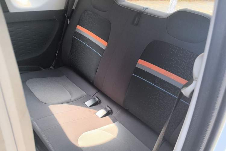 Used Wuling Hongguang MINIEV 2020 Lite Version Lithium Iron Phosphate Left Rear Seat