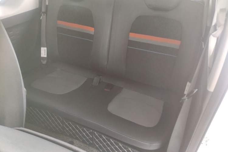 Used Wuling Hongguang MINIEV 2020 Enjoyment Model Lithium Iron Phosphate Left Rear Seat