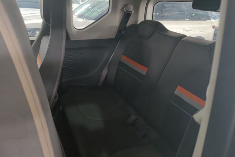 Used Wuling Hongguang MINIEV 2020 Enjoyment Model Lithium Iron Phosphate Left Rear Seat