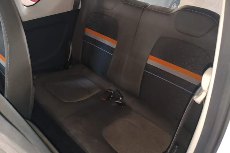 Used Wuling Hongguang MINIEV 2020 Enjoyment Model Lithium Iron Phosphate Left Rear Seat