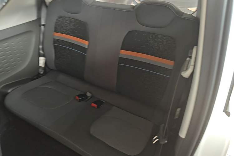 Used Wuling Hongguang MINIEV 2020 Enjoyment Model Lithium Iron Phosphate Left Rear Seat