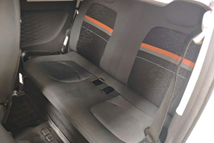 Used Wuling Hongguang MINIEV 2020 Enjoyment Model Lithium Iron Phosphate Left Rear Seat