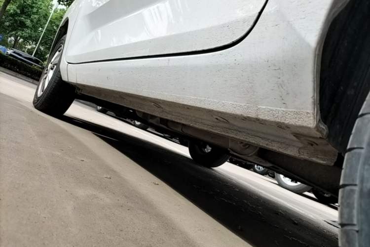 Used Wuling Hongguang MINIEV 2020 Enjoyment Model Lithium Iron Phosphate Left Side Sill