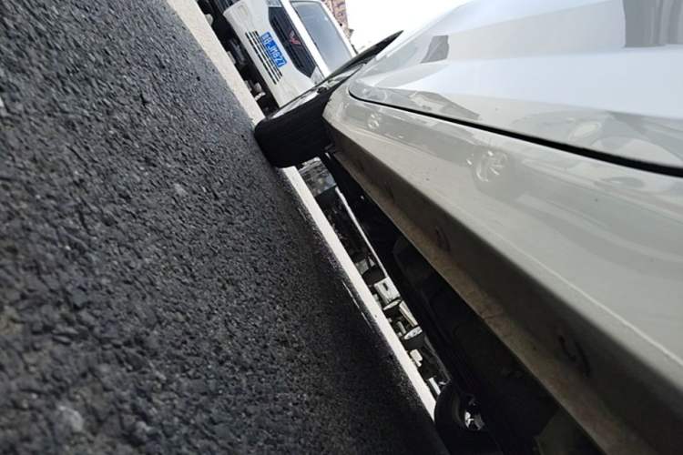Used Wuling Hongguang MINIEV 2020 Enjoyment Model Lithium Iron Phosphate Left Side Sill
