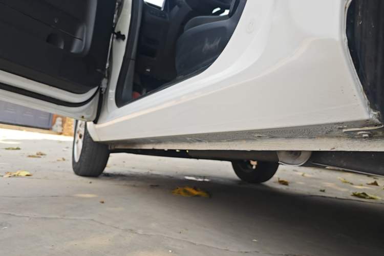 Used Wuling Hongguang MINIEV 2020 Freedom Version Lithium Iron Phosphate Left Side Sill