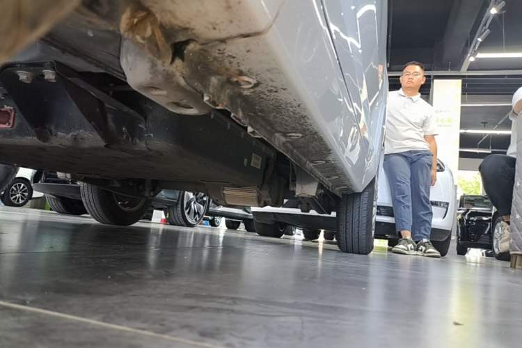 Used Wuling Hongguang MINIEV 2020 Zizai Version Lithium-NMC Left Side Sill