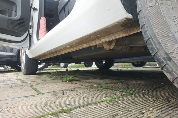 Used Wuling Hongguang MINIEV 2020 Freedom Version Lithium Iron Phosphate Left Side Sill