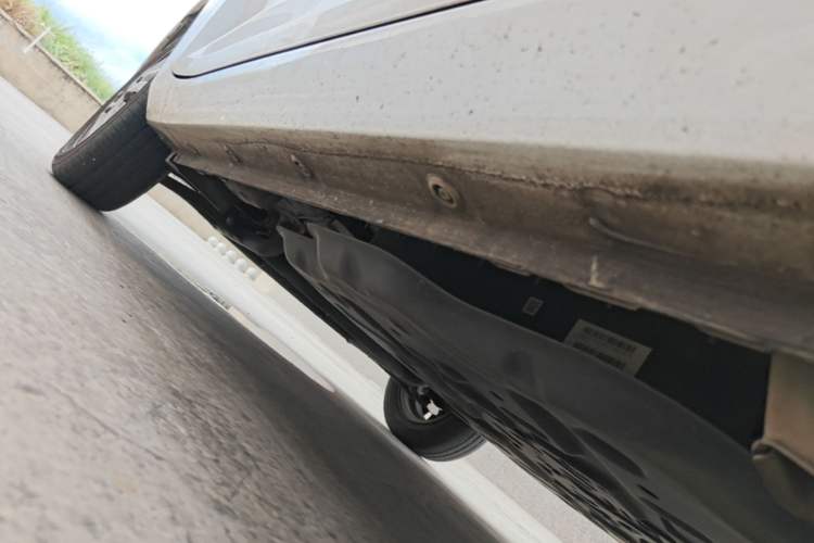 Used Wuling Hongguang MINIEV 2020 Freedom Version Lithium Iron Phosphate Left Side Sill