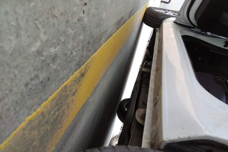 Used Wuling Hongguang MINIEV 2020 Enjoyment Model Lithium Iron Phosphate Left Side Sill