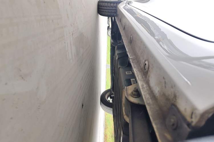 Used Wuling Hongguang MINIEV 2020 Enjoyment Model Lithium Iron Phosphate Left Side Sill