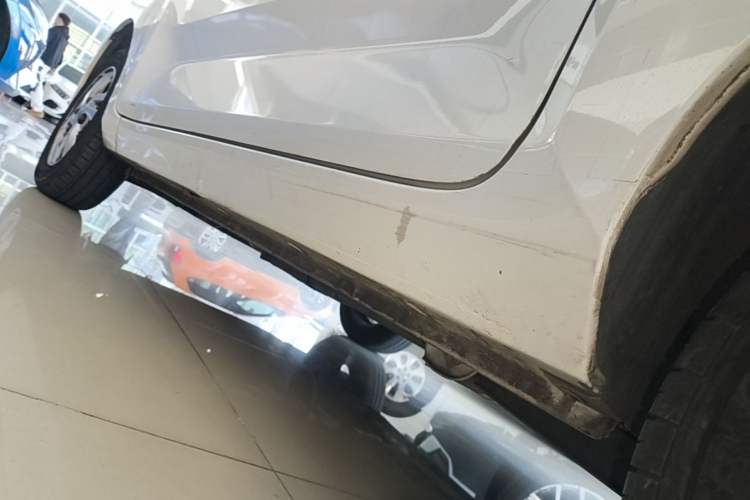 Used Wuling Hongguang MINIEV 2020 Enjoyment Model Lithium Iron Phosphate Left Side Sill
