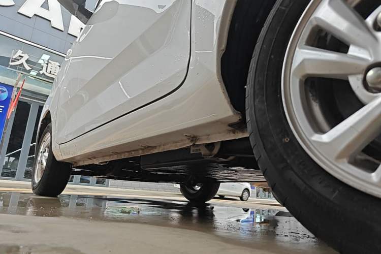 Used Wuling Hongguang MINIEV 2020 Freedom Version Lithium Iron Phosphate Left Side Sill