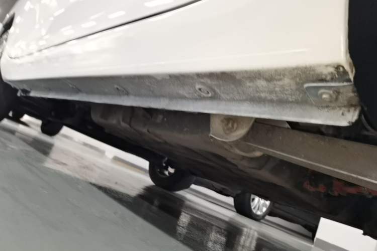 Used Wuling Hongguang MINIEV 2020 Enjoyment Model Lithium Iron Phosphate Left Side Sill