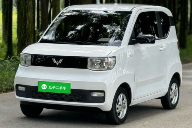 Ojetý Wuling Hongguang MINIEV 2020 Freedom Version Lithium Iron Phosphate