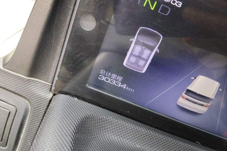 Used Wuling Hongguang MINIEV 2020 Zizai Version Lithium-NMC Odometer Close Up