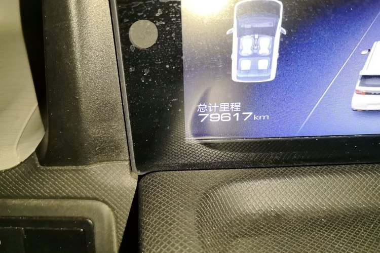 Used Wuling Hongguang MINIEV 2020 Zizai Version Lithium-NMC Odometer Close Up