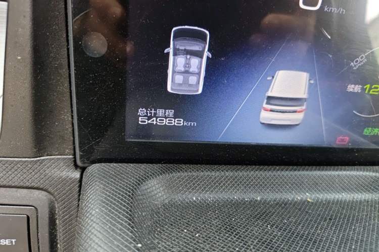 Used Wuling Hongguang MINIEV 2020 Zizai Version Lithium-NMC Odometer Close Up