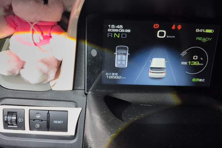Used Wuling Hongguang MINIEV 2020 Enjoyment Model Lithium Iron Phosphate Odometer Close Up