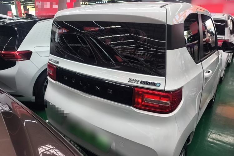 Used Wuling Hongguang MINIEV 2020 Easy Version Lithium-Ion Battery Rear