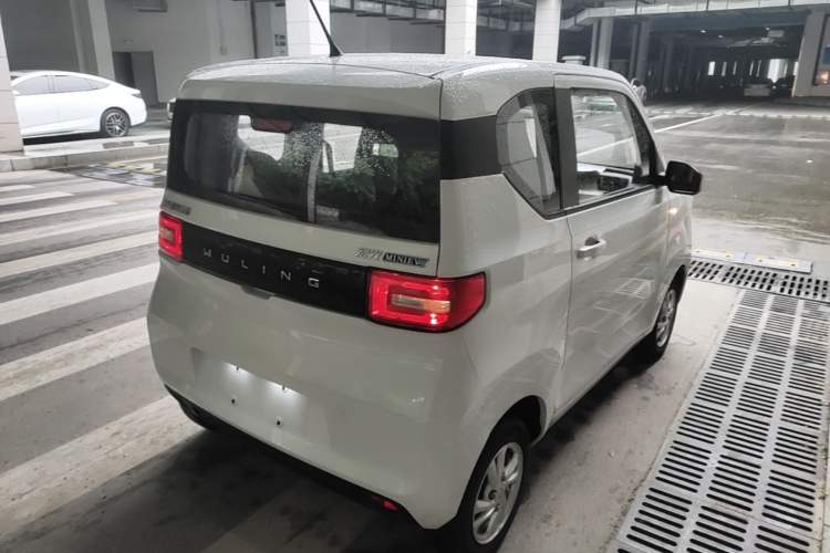 Used Wuling Hongguang MINIEV 2020 Freedom Version Lithium Iron Phosphate Rear Right 45 Deg