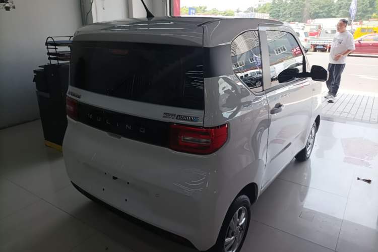 Used Wuling Hongguang MINIEV 2020 Freedom Version Lithium Iron Phosphate Rear Right 45 Deg
