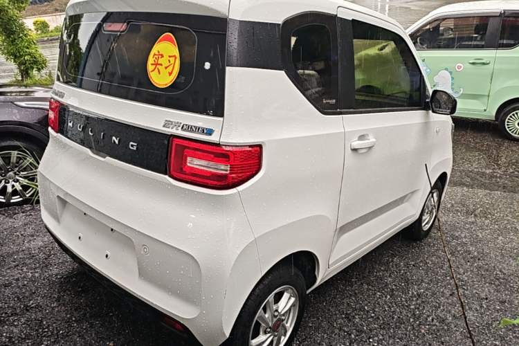 Used Wuling Hongguang MINIEV 2020 Freedom Version Lithium Iron Phosphate Rear Right 45 Deg