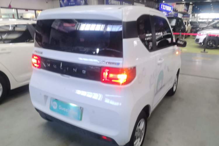 Used Wuling Hongguang MINIEV 2020 Enjoyment Model Lithium Iron Phosphate Rear Right 45 Deg