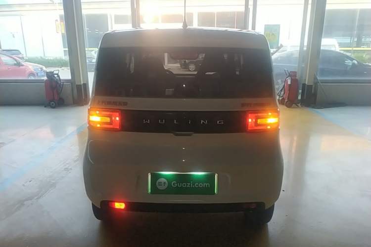 Used Wuling Hongguang MINIEV 2020 Freedom Version Lithium Iron Phosphate Rear