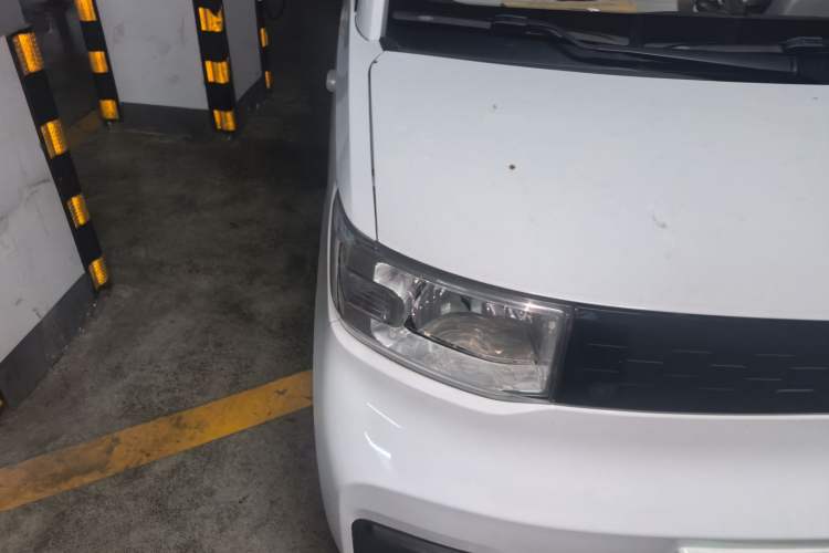 Used Wuling Hongguang MINIEV 2020 Freedom Version Lithium Iron Phosphate Right Front Headlight