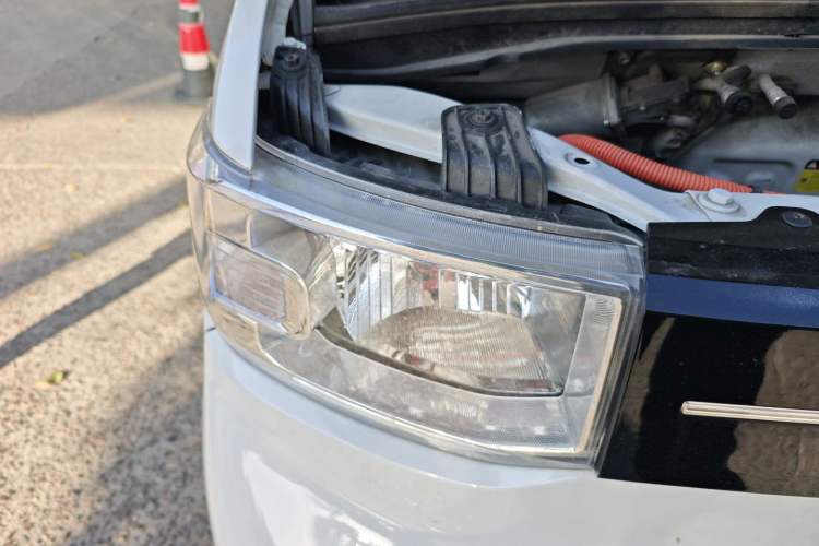 Used Wuling Hongguang MINIEV 2020 Enjoyment Model Lithium Iron Phosphate Right Front Headlight