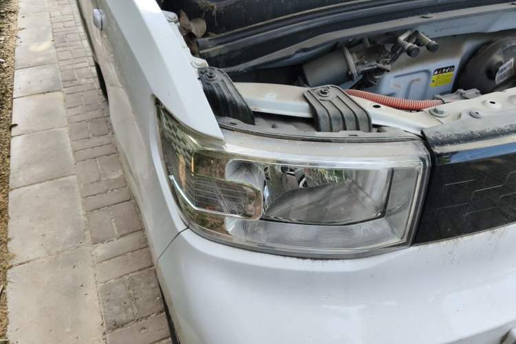 Used Wuling Hongguang MINIEV 2020 Zizai Version Lithium-NMC Right Front Headlight