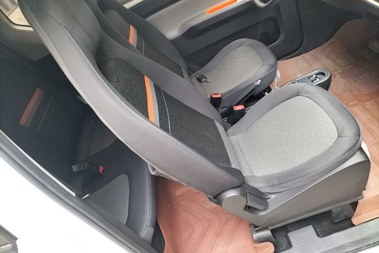Used Wuling Hongguang MINIEV 2020 Enjoyment Model Lithium Iron Phosphate Right Front Seat