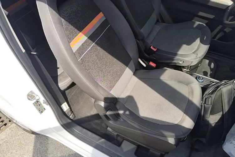 Used Wuling Hongguang MINIEV 2020 Enjoyment Model Lithium Iron Phosphate Right Front Seat