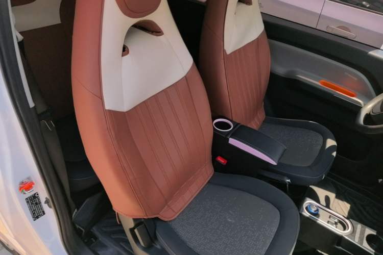 Used Wuling Hongguang MINIEV 2020 Freedom Version Lithium Iron Phosphate Right Front Seat