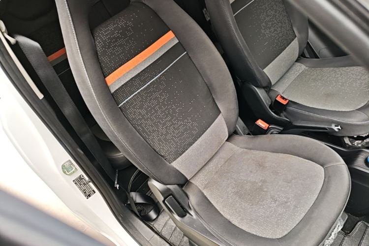 Used Wuling Hongguang MINIEV 2020 Enjoyment Model Lithium Iron Phosphate Right Front Seat