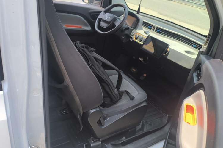 Used Wuling Hongguang MINIEV 2020 Freedom Version Lithium Iron Phosphate Right Front Seat