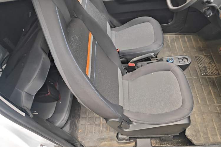 Used Wuling Hongguang MINIEV 2020 Freedom Version Lithium Iron Phosphate Right Front Seat