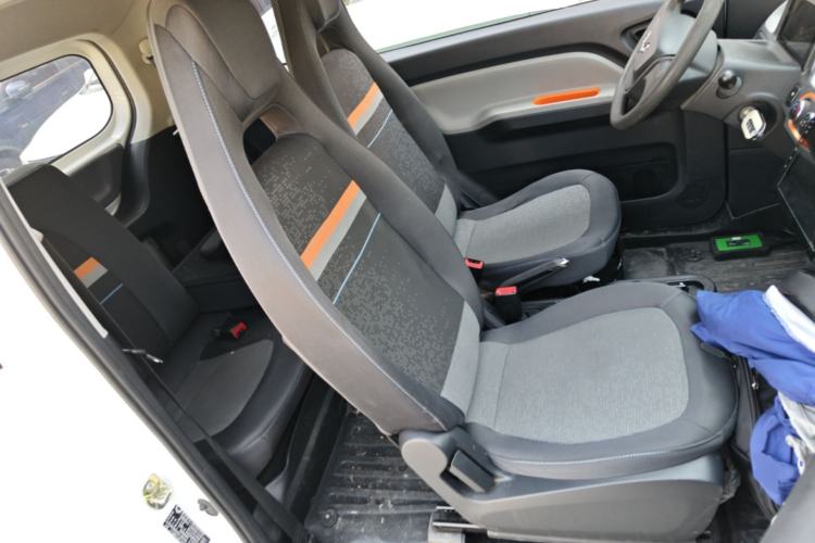 Used Wuling Hongguang MINIEV 2020 Enjoyment Model Lithium Iron Phosphate Right Front Seat